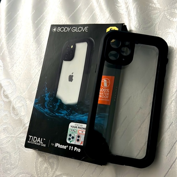 Body glove iPhone 11 Pro case - Picture 3 of 5